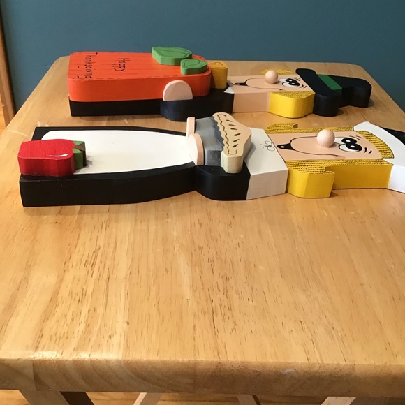 THANKSGIVING PILGRIMS HANDCARVED & HANDPAINTED - Picture 6 of 7